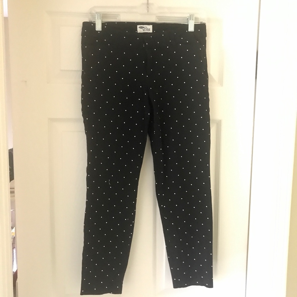 Old Navy Polka Dot Capris 6 Regular